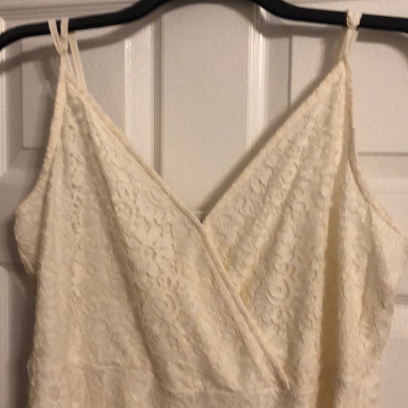 White dress - Picture 2 of 3